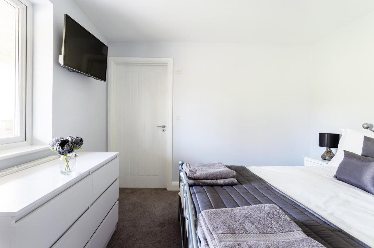The Hideout, A Detached Lodge, Hot Tub, Heating, Wifi & Parking Long Bredy 외부 사진